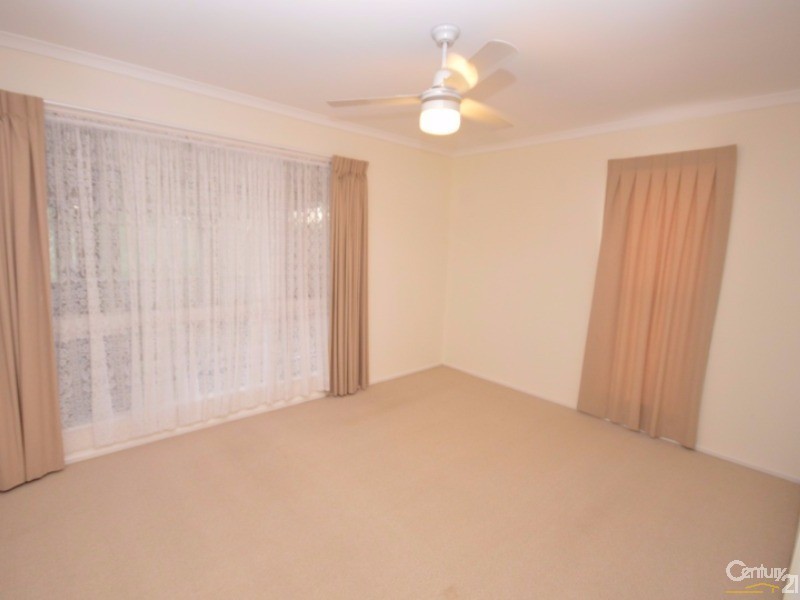 8  Sloane Street, Kalkie QLD 4670