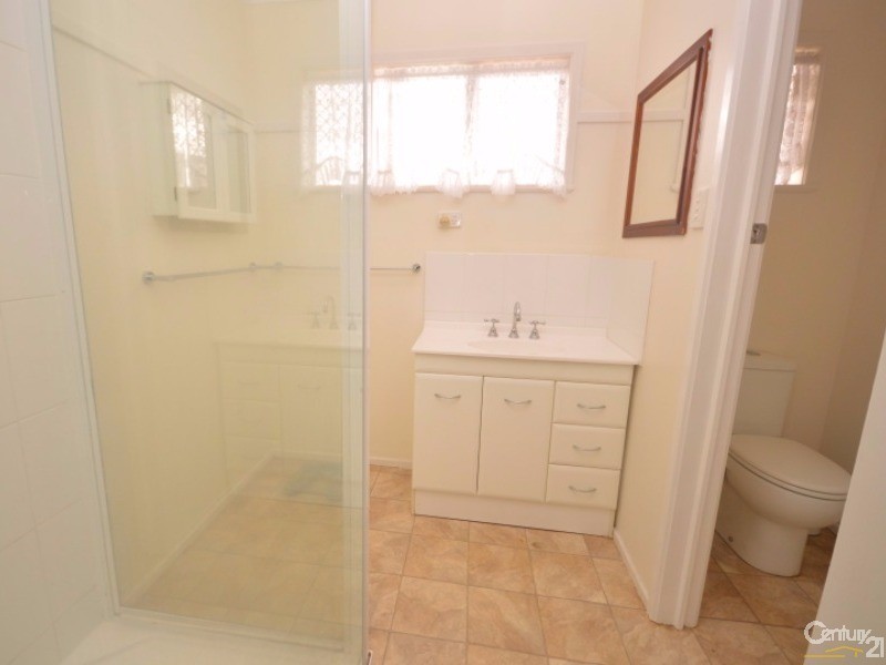 8  Sloane Street, Kalkie QLD 4670