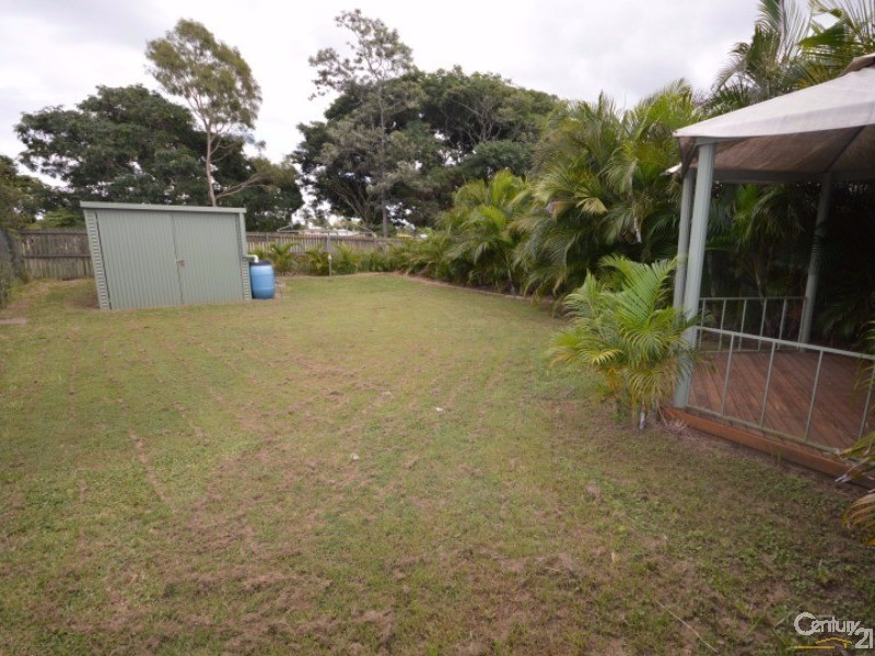 8  Sloane Street, Kalkie QLD 4670