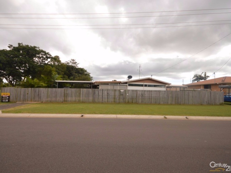 8  Sloane Street, Kalkie QLD 4670