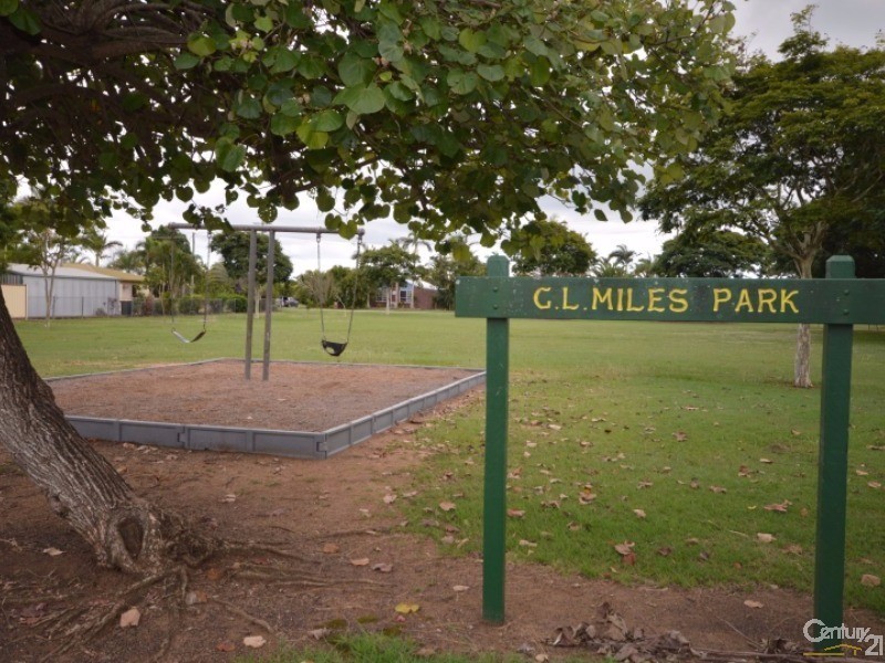 8  Sloane Street, Kalkie QLD 4670