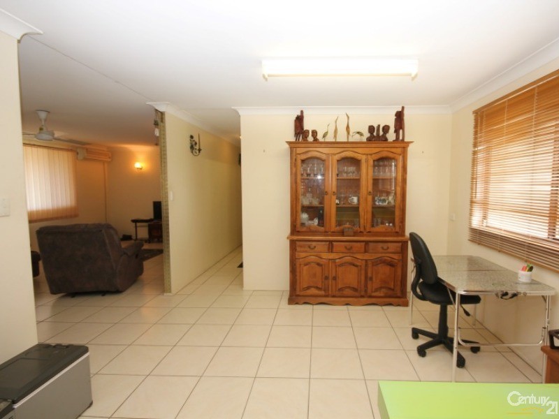 21 Brady Street, Avenell Heights QLD 4670