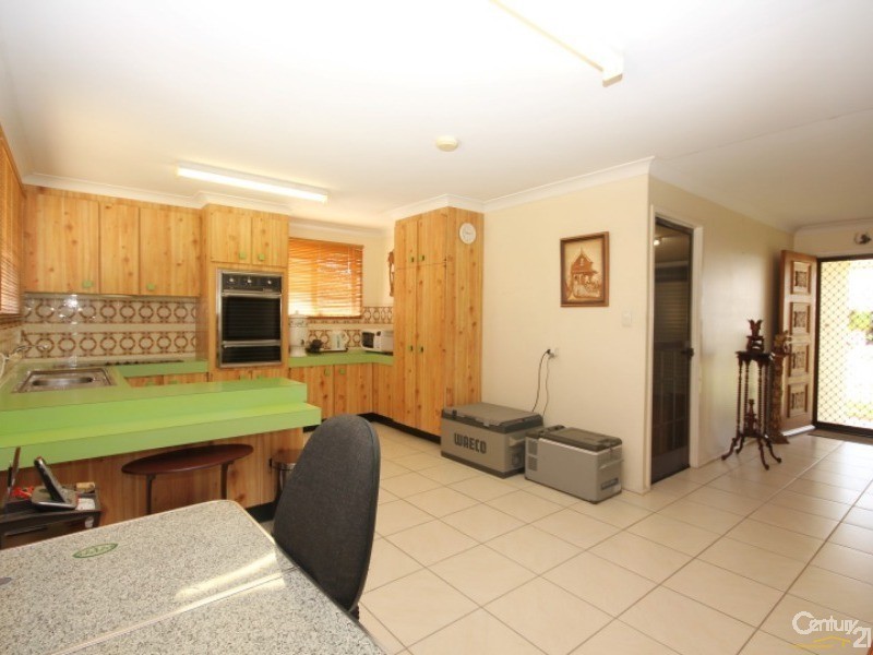 21 Brady Street, Avenell Heights QLD 4670