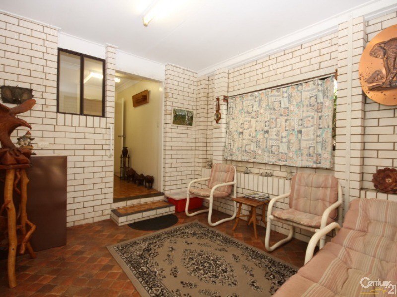 21 Brady Street, Avenell Heights QLD 4670