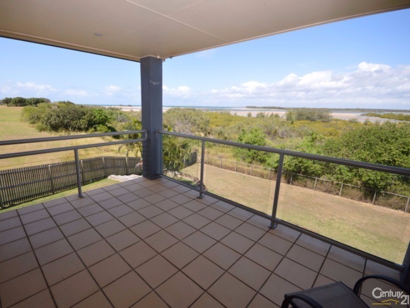 1 Rule Street, Elliott Heads QLD 4670
