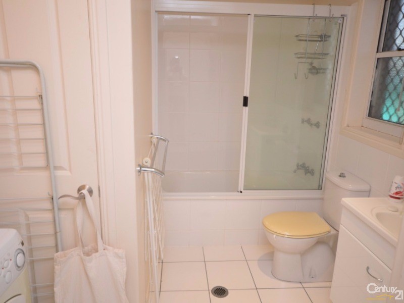 19/2  Sylvan Drive, Moore Park Beach QLD 4670