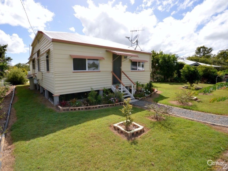 12 River Street, Avondale QLD 4670