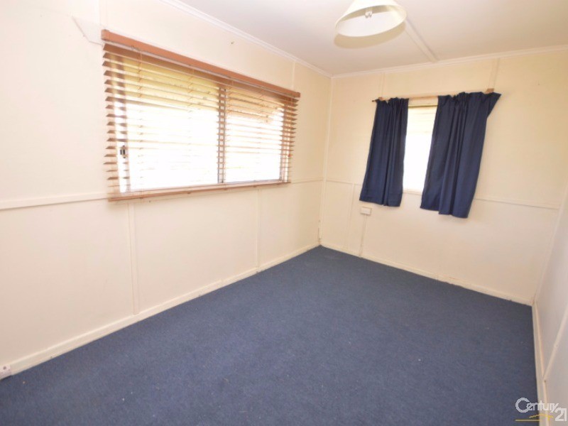 12 River Street, Avondale QLD 4670