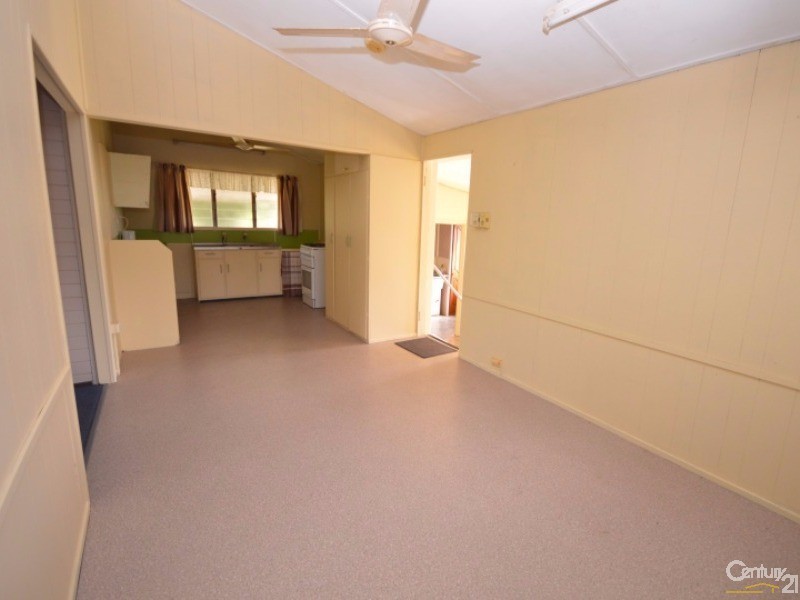 12 River Street, Avondale QLD 4670