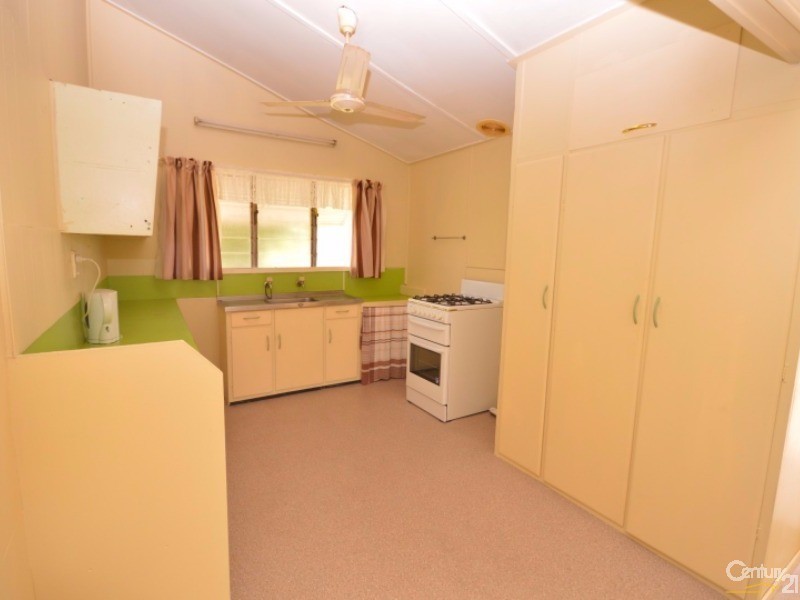 12 River Street, Avondale QLD 4670