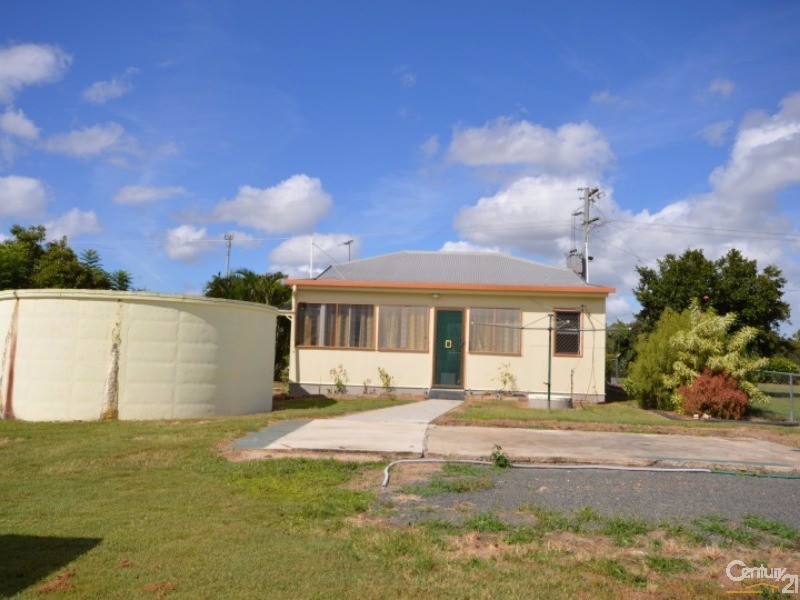 12 River Street, Avondale QLD 4670