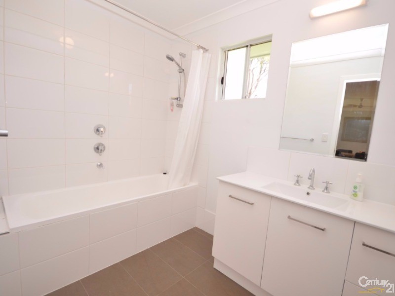 13 Musgrave Street, Avondale QLD 4670