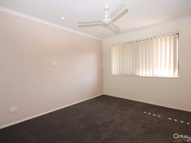 8 Slalom Crescent, Branyan QLD 4670