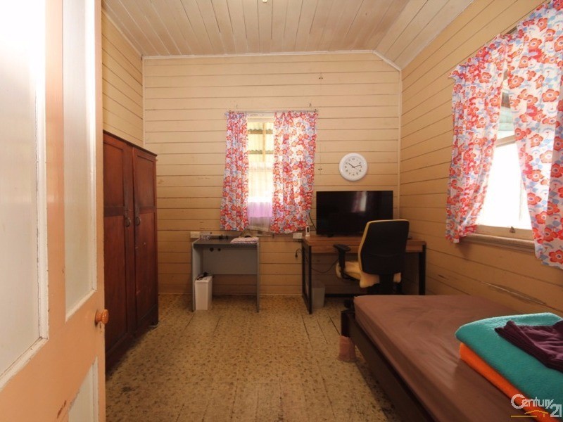 1  McIlwraith Street, Bundaberg Central QLD 4670