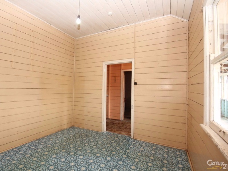 1  McIlwraith Street, Bundaberg Central QLD 4670