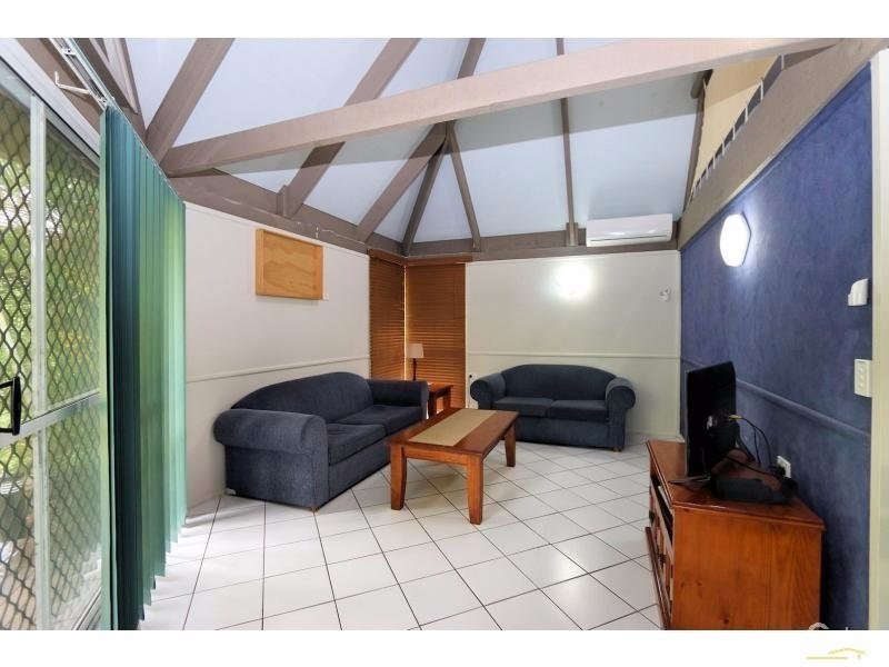 6/10 Trevors Road, Bargara QLD 4670