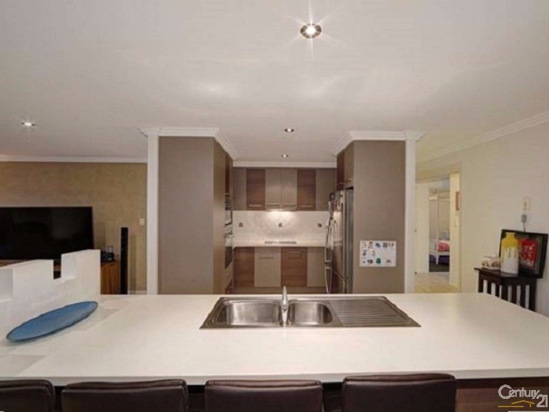 30 Tropicana Drive, Avoca QLD 4670