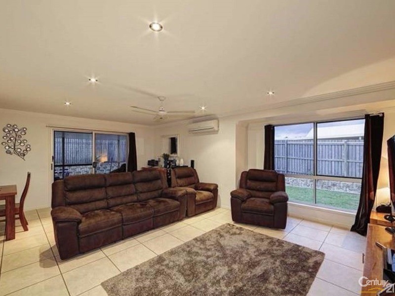 30 Tropicana Drive, Avoca QLD 4670