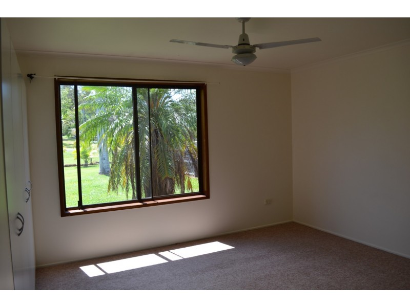 11 Blackall Street, Avondale QLD 4670