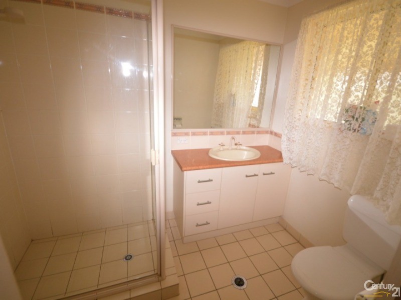 57 Pharlap Parade, Branyan QLD 4670