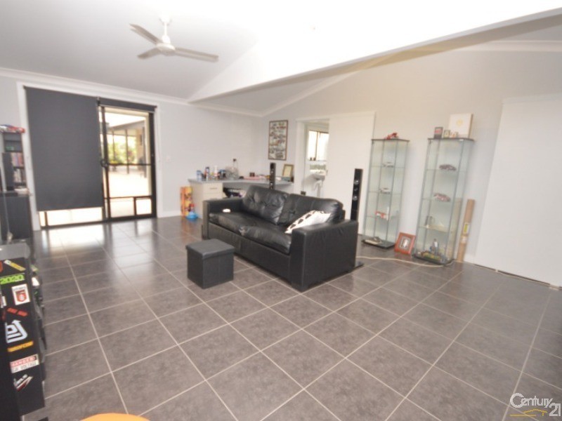 19 Hinrichs Road, Rosedale QLD 4674