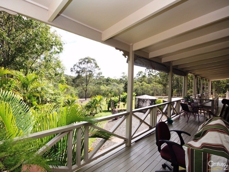 6 Hillandale Road, South Bingera QLD 4670