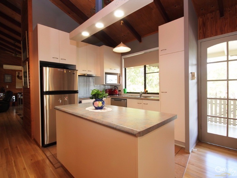 6 Hillandale Road, South Bingera QLD 4670