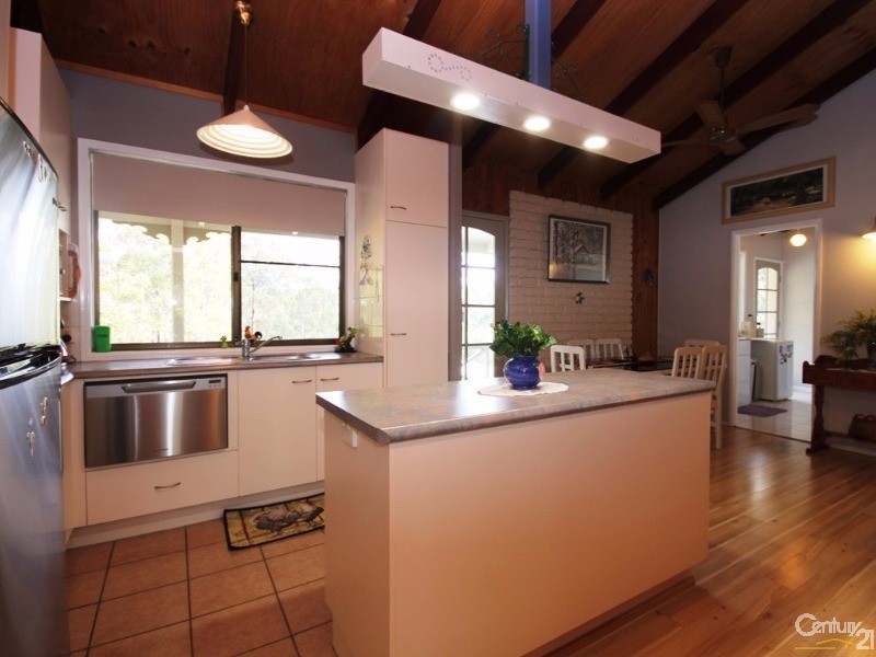 6 Hillandale Road, South Bingera QLD 4670