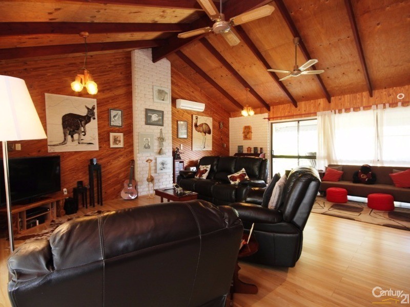 6 Hillandale Road, South Bingera QLD 4670