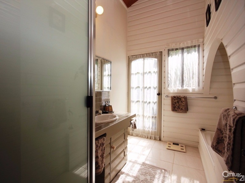 6 Hillandale Road, South Bingera QLD 4670