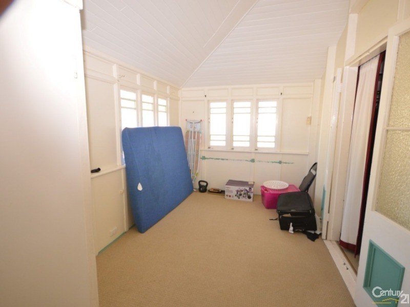 2  Waterview Road, Bundaberg North QLD 4670