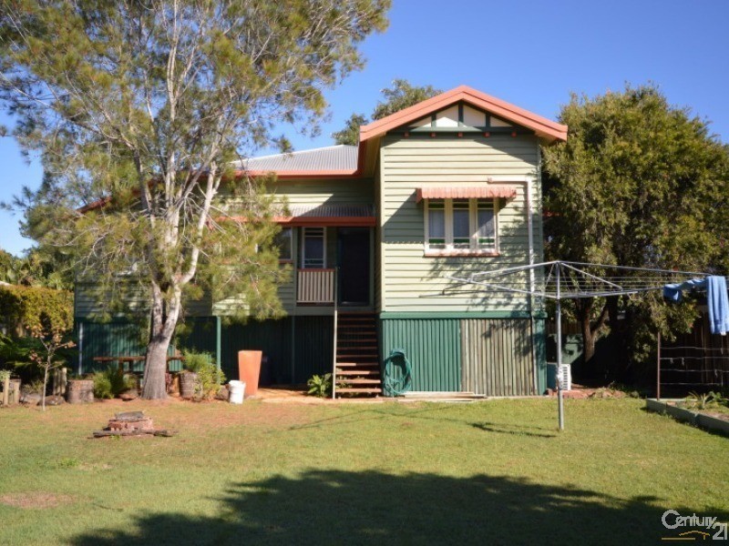 2  Waterview Road, Bundaberg North QLD 4670