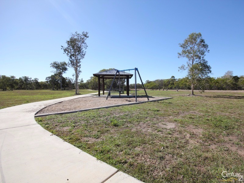 8  Diamantina Drive, Branyan QLD 4670