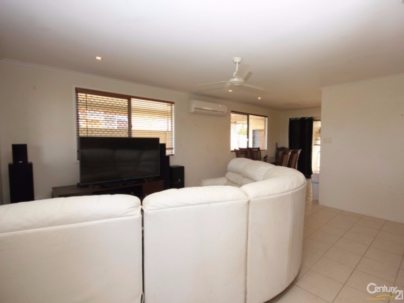 7 Peirson Street, Millbank QLD 4670