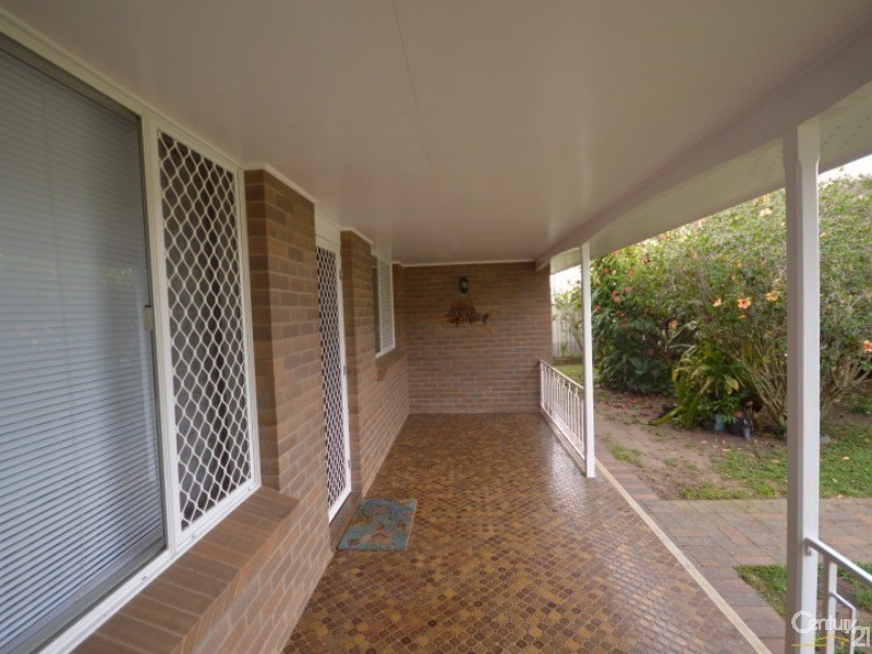 11 Rattray Street, Avenell Heights QLD 4670