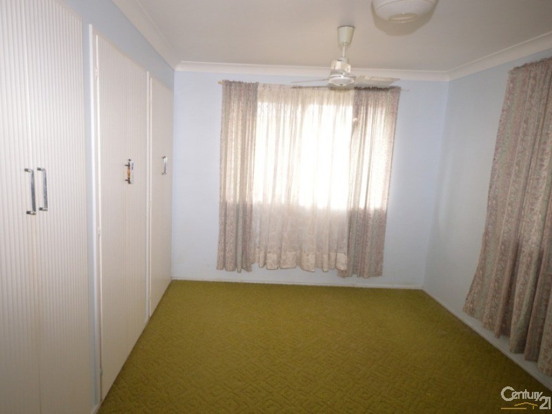 11 Rattray Street, Avenell Heights QLD 4670