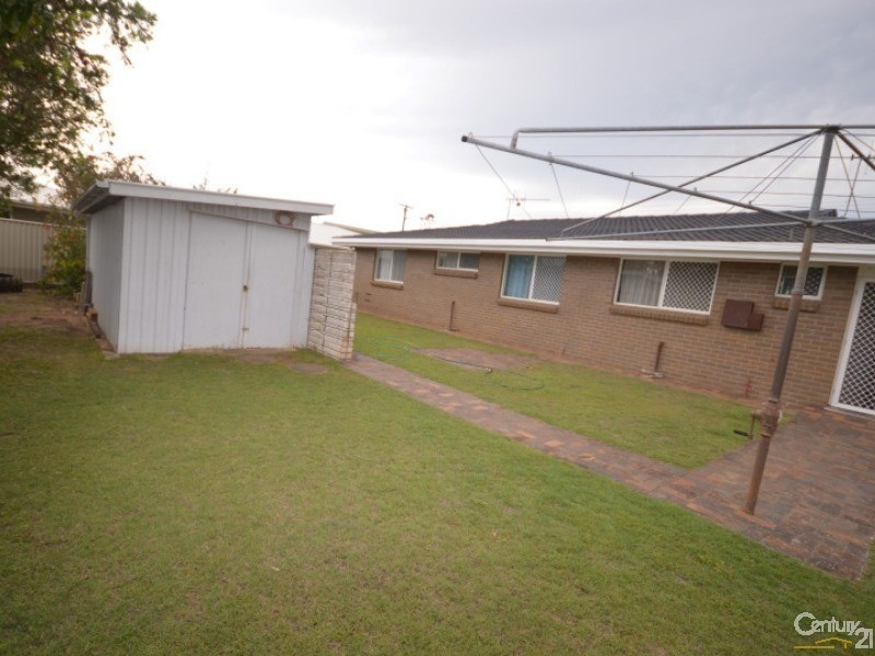 11 Rattray Street, Avenell Heights QLD 4670