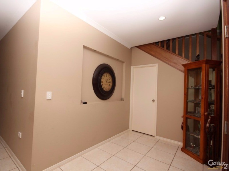 27 Kindt Street, Moore Park Beach QLD 4670