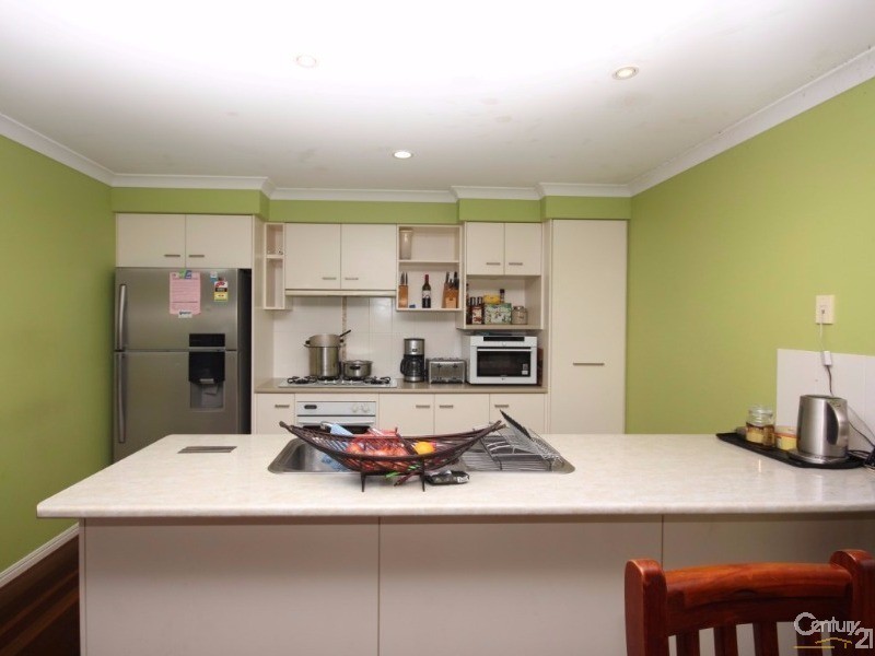 27 Kindt Street, Moore Park Beach QLD 4670