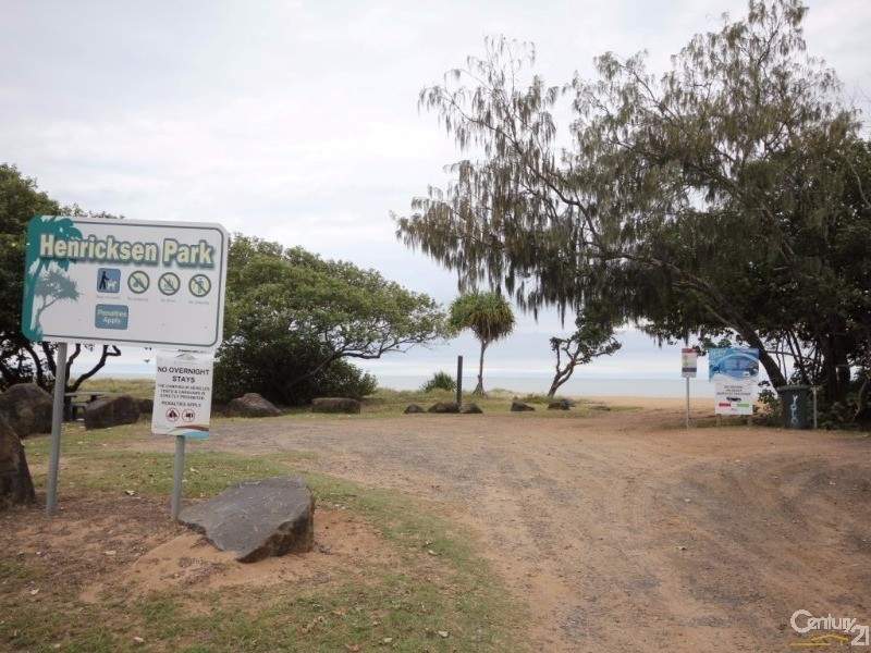 27 Kindt Street, Moore Park Beach QLD 4670