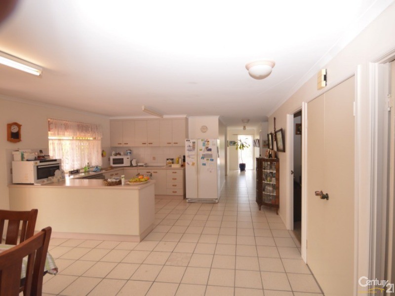 6 Chenery Court, Avenell Heights QLD 4670