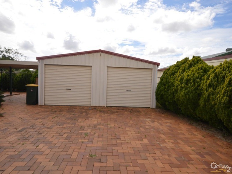 6 Chenery Court, Avenell Heights QLD 4670