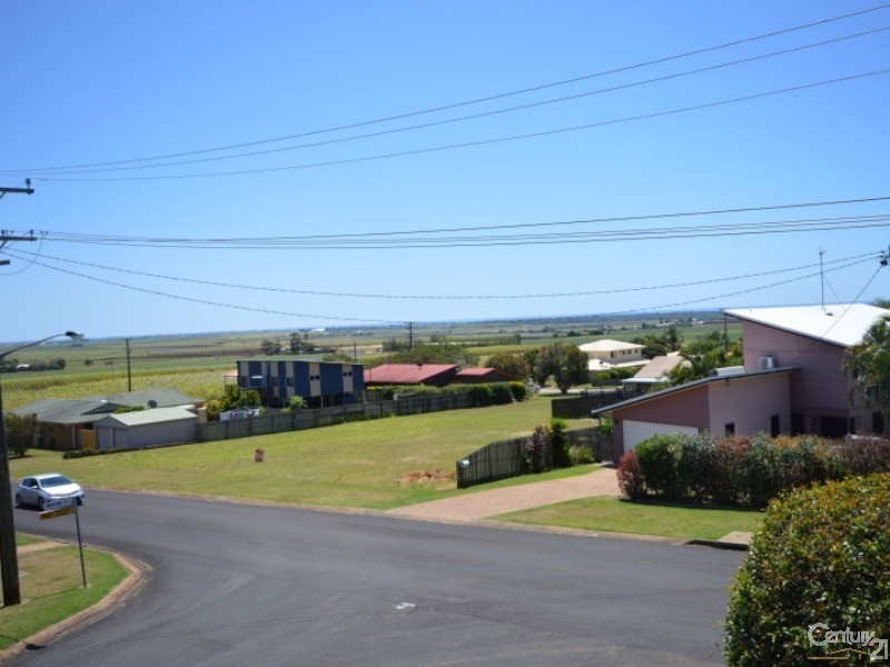 39 Linden Crescent, Qunaba QLD 4670