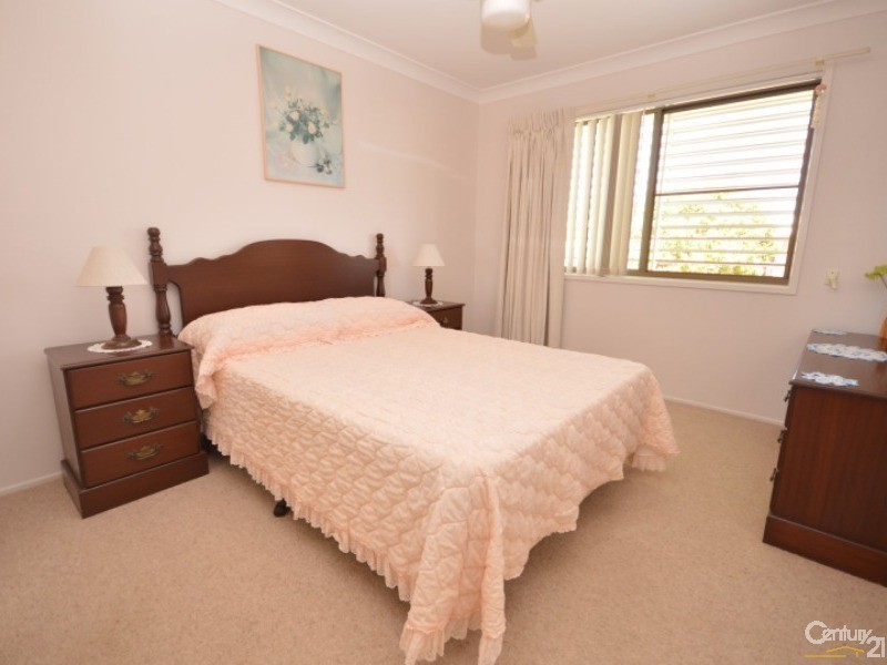 39 Linden Crescent, Qunaba QLD 4670