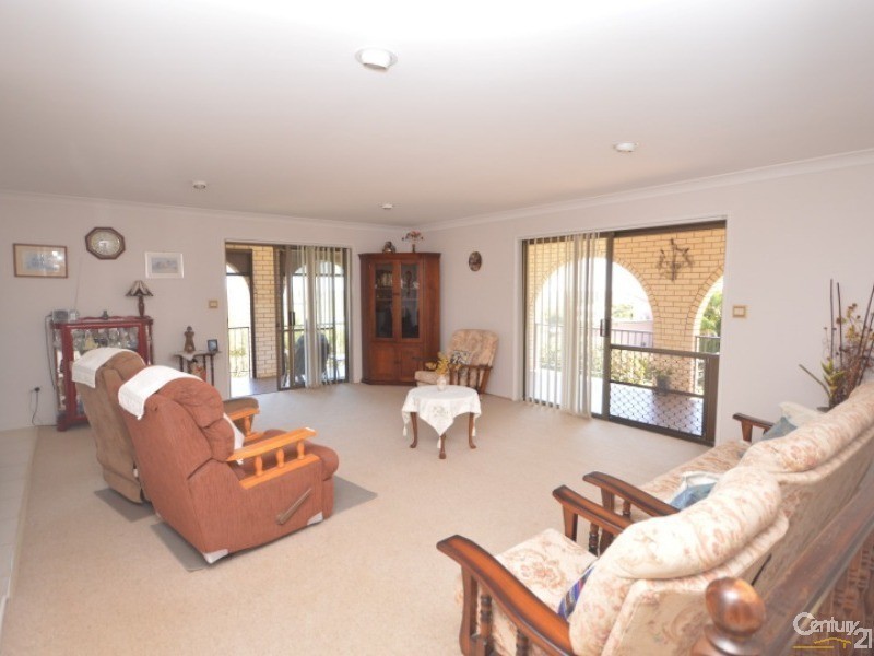 39 Linden Crescent, Qunaba QLD 4670