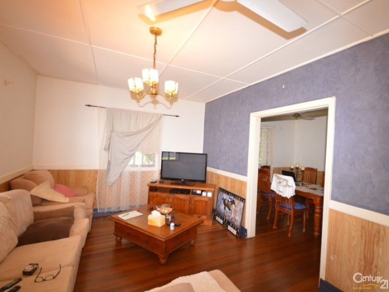 174  Walker Street, Svensson Heights QLD 4670