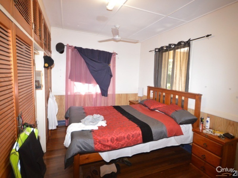 174  Walker Street, Svensson Heights QLD 4670