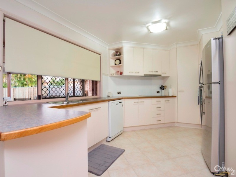 43 Cummins Road, Avoca QLD 4670