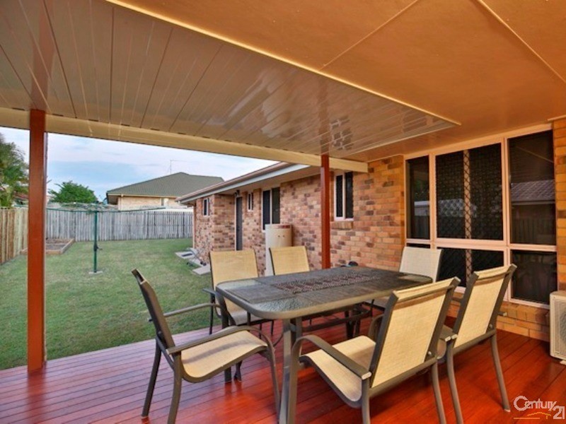 43 Cummins Road, Avoca QLD 4670