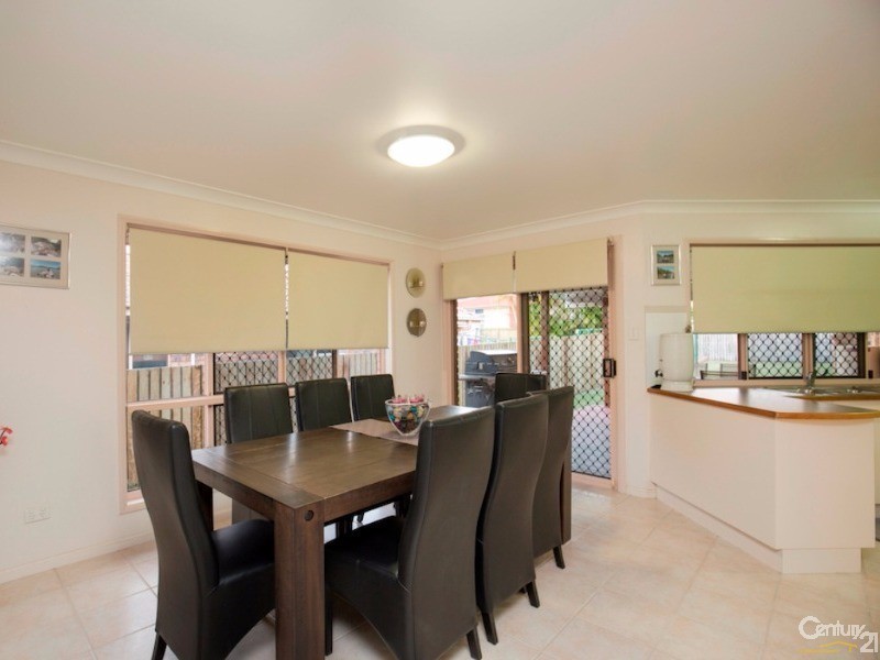 43 Cummins Road, Avoca QLD 4670